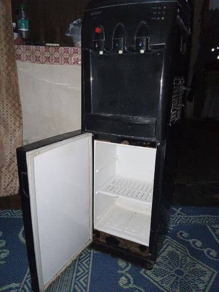 water Dispenser 2