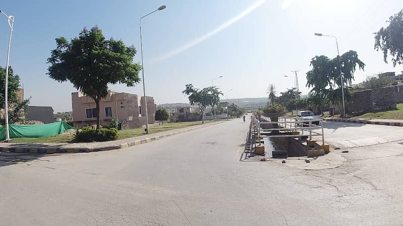 Prime Location Plot | Very Suitable For Your Building Own House | 10 Marla Bahria Town phase 7 11