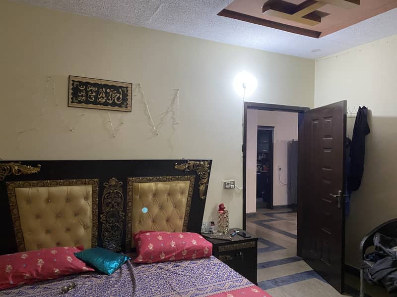 12 Marla upper portion with gas, 24 hour water, electricity separate, near main college road 4