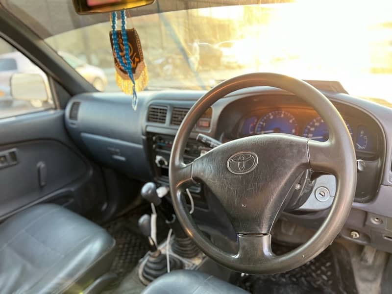 Toyota Hilux 2005 6