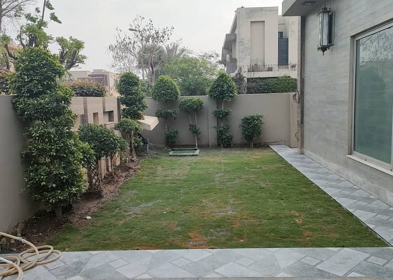 1 Kanal Full House Available For Rent In DHA Phase 5 Lahore 3