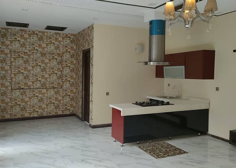 1 Kanal Full House Available For Rent In DHA Phase 5 Lahore 25