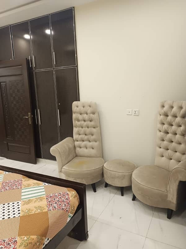 Furnished 10 Marla Beautiful Double Storey House For Rent In Bahria Town. 7