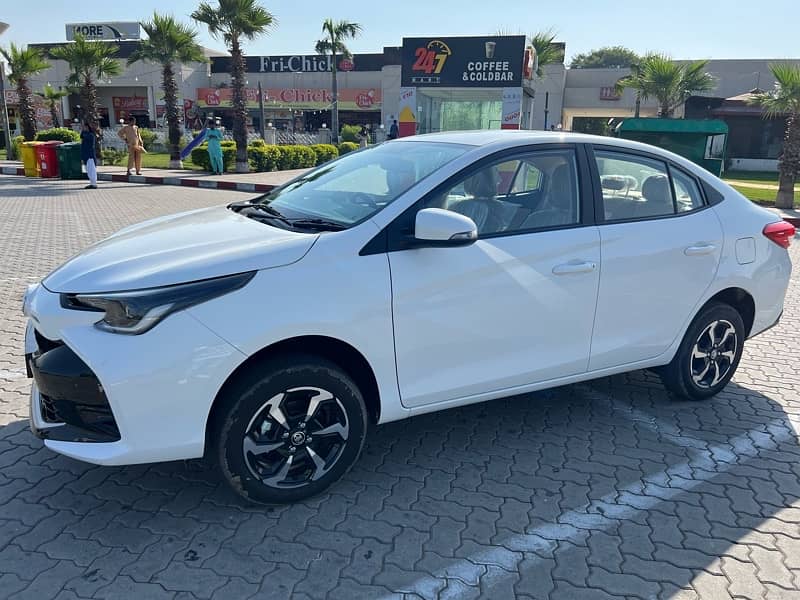 Toyota Yaris 2024 ATIV MT 3