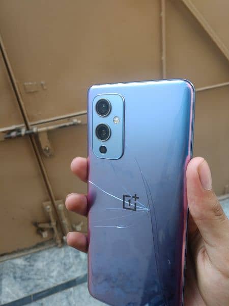 OnePlus 9 8