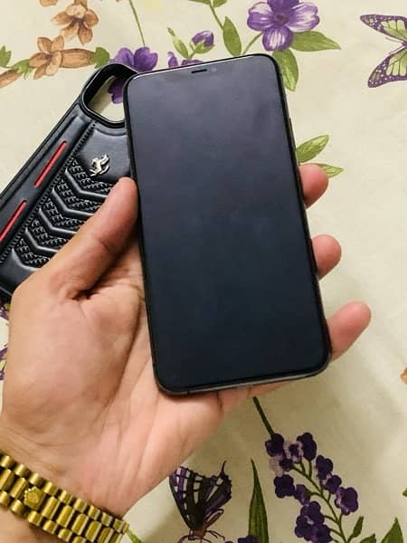 iphone 11 Pro Max Non PTA 4