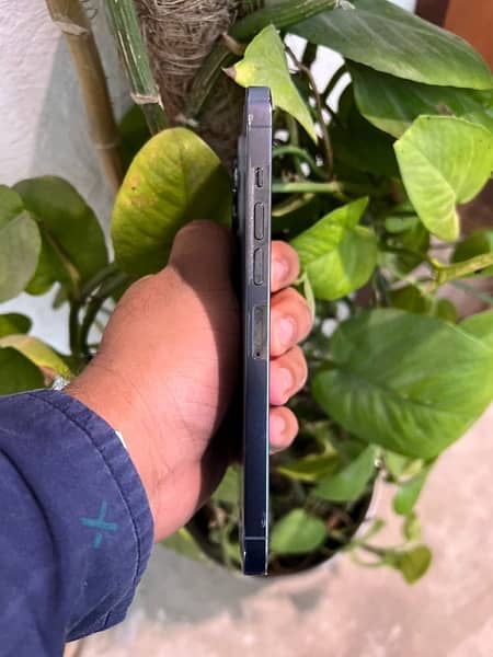 IPhone 13 pro max 256 gb factory unlock 3