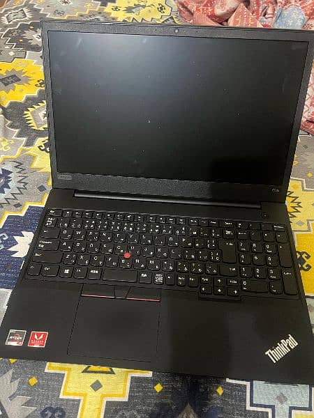 Lenovo Thinkpad Ryzen 5 2