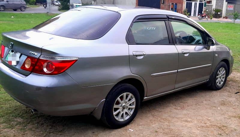 Lady Doctor Driven Honda City 1.3 IDSI
Model December 2006, 17.75 Lacs 14