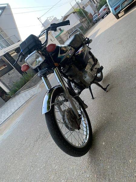 Honda CG 125 euro 2 karachi number 2020 model  Golden Number 3333 6