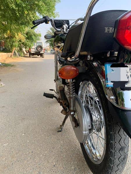 Honda CG 125 euro 2 karachi number 2020 model  Golden Number 3333 10