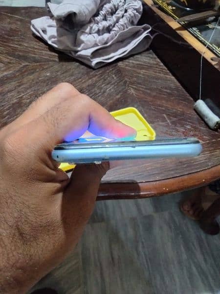 vivo y12s 3 32 urgent sale need money 5