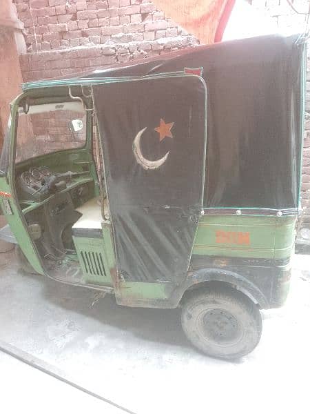 new Asia riksha he hud or sets new krwain hn . 3