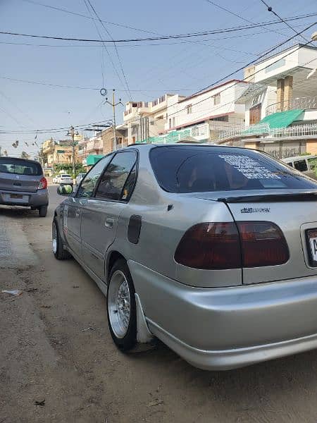 Honda Civic Oriel 2000 4