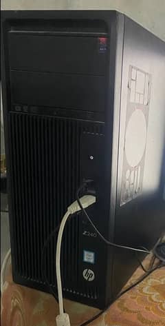 HPZ240 Tower i7 6th Gen (16GM Ram - 128 GBSSD and 500GBHHD