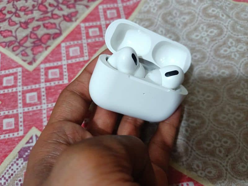 new airpods pro 100 percent ok 3