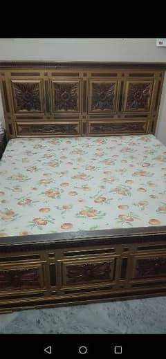 King Bed شوکیس and dressing