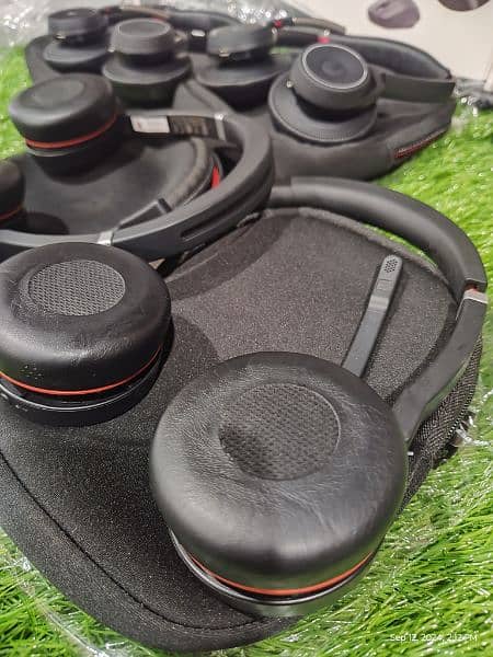 Headphones/ Jabra evolve 75 wireless noise cancellation headphones 5