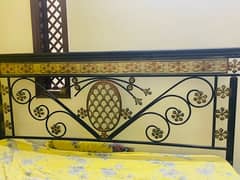 Iron Bed (King Size)