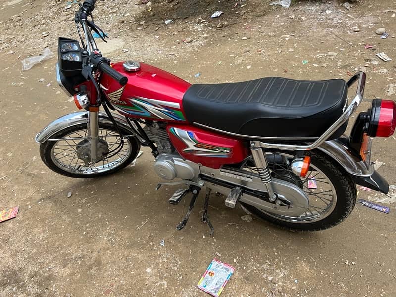 Honda 125 for sale in Good Condition 4