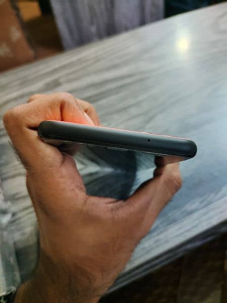 google pixel 4Xl. . . 6. . . 64 mein hai 3