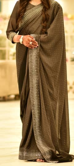 Woman stirched saree