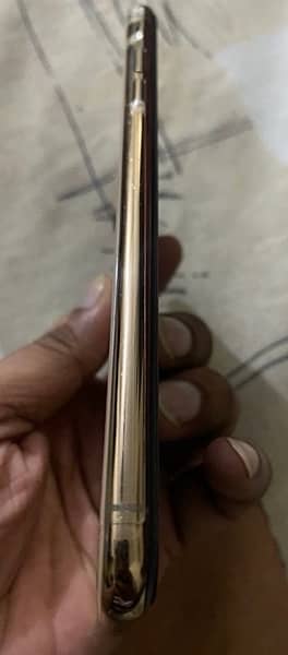 iPhone XS MAX 64GB single sim PTA Approved whatsap num 3231465038 2