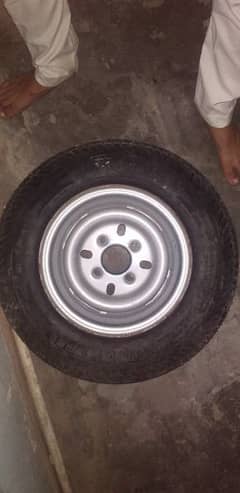 Suzuki Chamber Loading Gari Tyre Service With Stepney