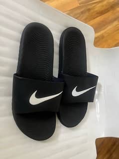 Nike Original slipper size 9