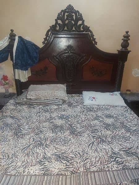 Full size king bed with dressing No mattress 2