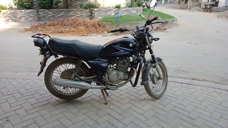 Suzuki GS150 2