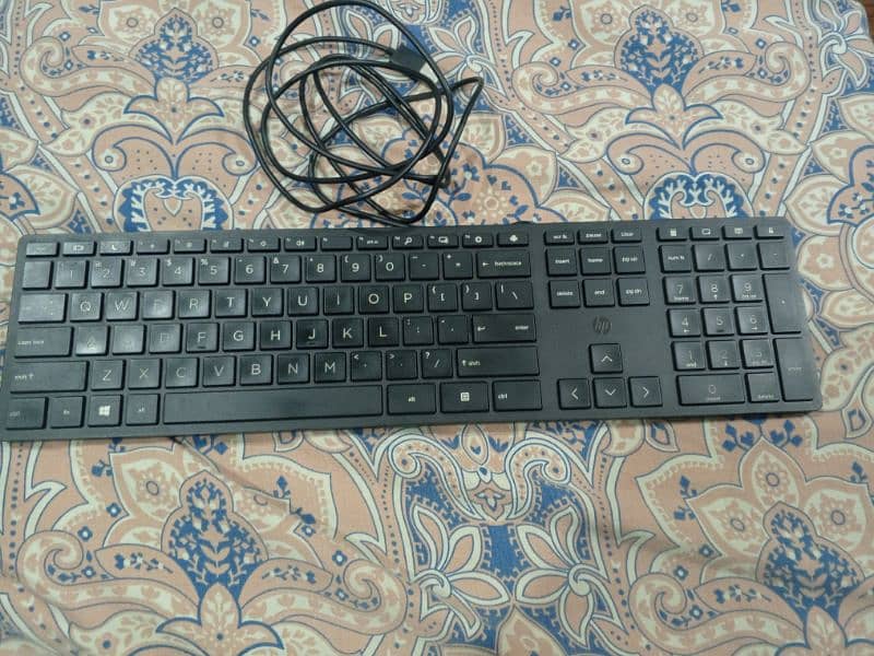 HP Keyboard and mouse 1