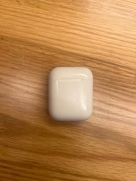 Apple Airpods 1st Gen (ORIGINAL) 2