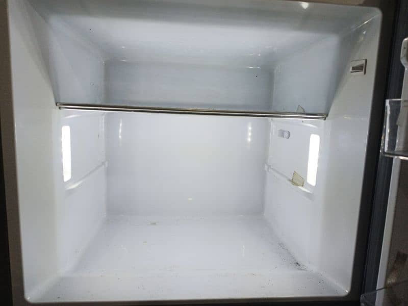 refrigerator urgent sale 2