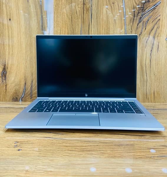 Hp EliteBook 840 G8 i5-11th Gen 16Gb Ram 256 Gb SSD  Intel Iris Xe 3