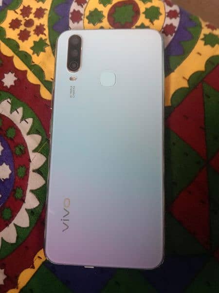 Vivo y17 8/256 3