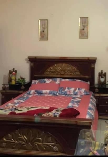 bed 5 by 6 size with mattress and 2 side table 3 door almari 1