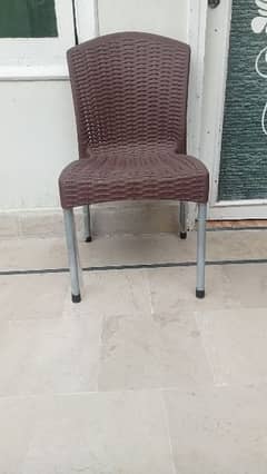 plastic chairs for sale