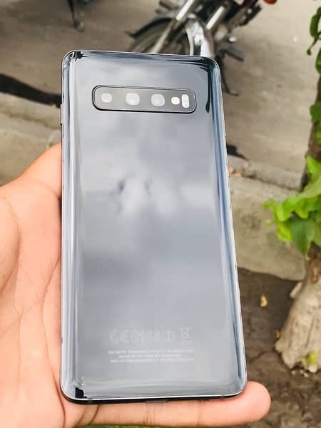 Samsung Galaxy S10 (128GB) 0