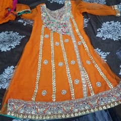 Funky yet modern Mehndi Outfit. zari work