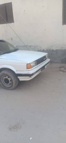 Nissan Sunny 1989 10