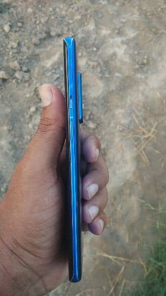 one pluse 8 pro 12 gb 256 screen min 4 lain hen baki all ok 1