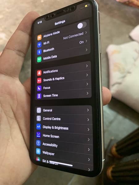 Exchange possible Iphone x 256 (factry unlocked) 11