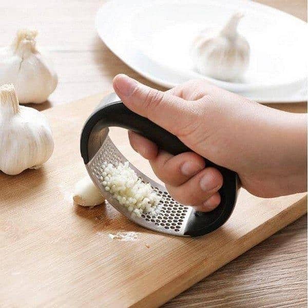 Garlic Press Chopper 1