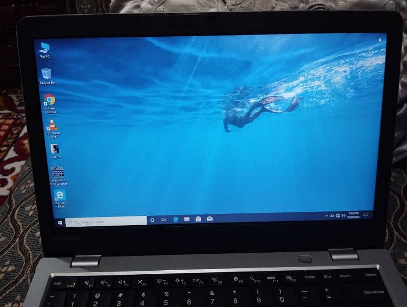 6th generation Lenovo ThinkPad i5 6200u 13