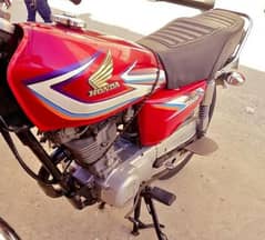 Honda 125 motorcycle 2016 model urgent for sale Pakistan