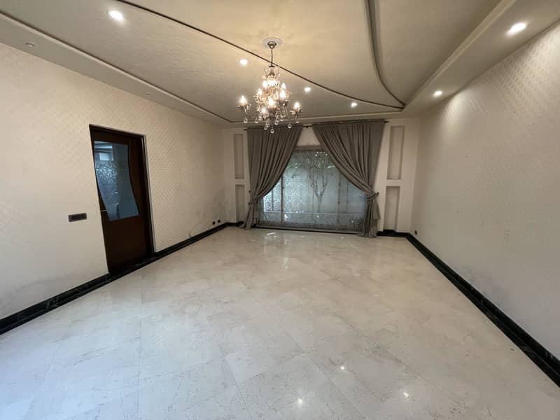 2 Kanal House For Sale Corner 7