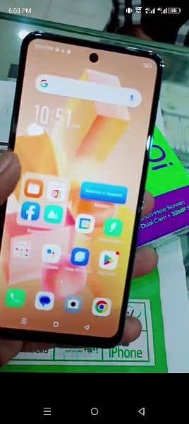 Infinix hot 40i 10/10 condition 16gb.  256gb 2