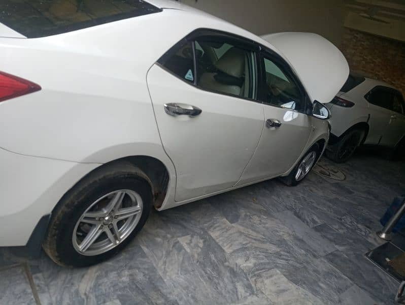 Toyota Corolla XLI 2015 4