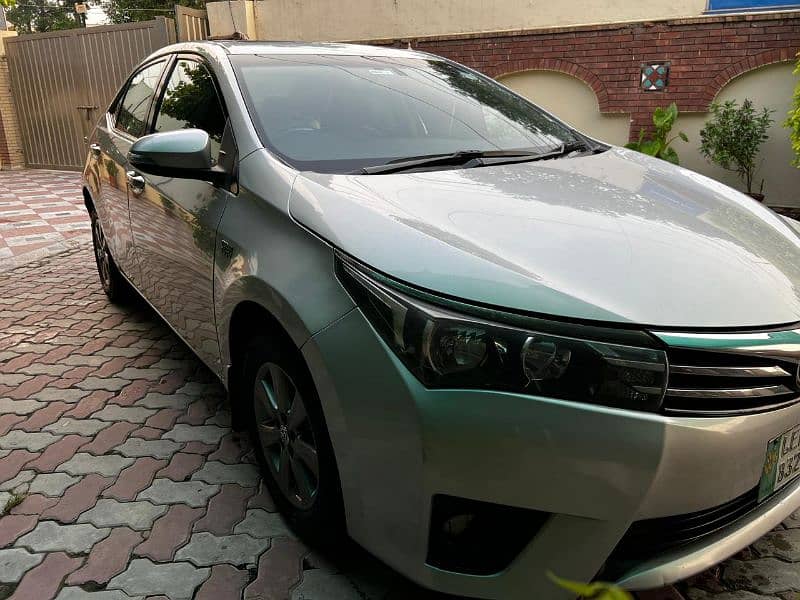 Toyota Corolla Altis 2016 1